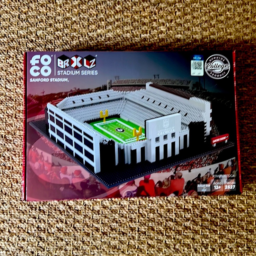 FOCO Georgia Bulldogs Sanford BRXLZ Stadium new, never opened